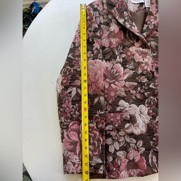 Vintage 90s Floral tapestry blazer - Picture 10 of 10